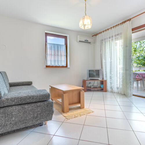 Klimatiziran Mali balkon apartman za 6 osoba(e) sa 2 spavaće(om) sobe(om) A-19443-b