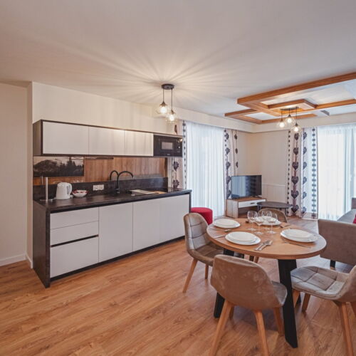 Apartament 4-osobowy 