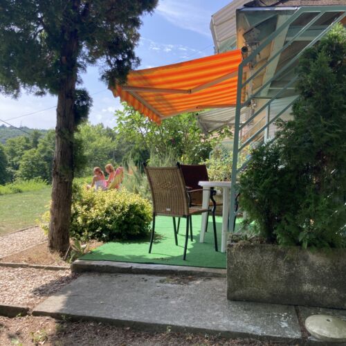 Apartament 4-osobowy na parterze z widokiem na jezioro z 1 pomieszczeniem sypialnianym (możliwa dostawka)