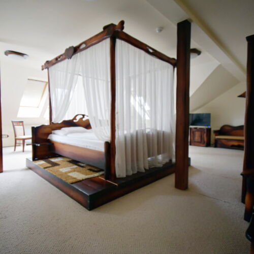1-Room Suite for 2 Persons