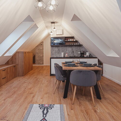 Apartament 4-osobowy 