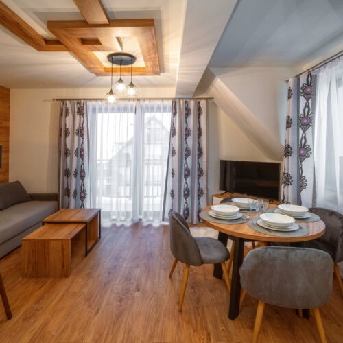 Apartament 4-osobowy 