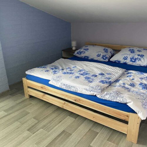 Chata (jako celek) se sprchou s vlastní kuchyňkou pro 7 os.