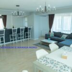 Apartament deluxe la etaj cu 3 camere pentru 5 pers.