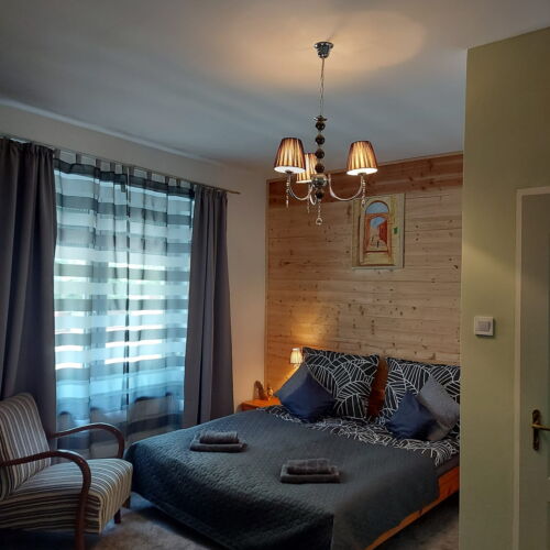 Casă de vacanță romantică cu vedere spre munte pentru 5 pers. (se inchirieaza doar integral)