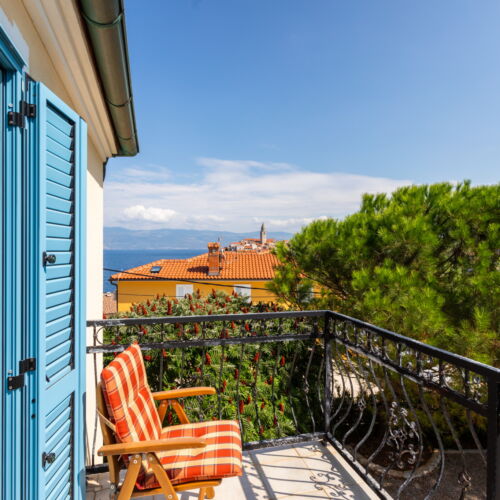 Sea View Family Villa for 8 Persons