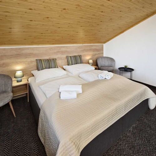 Superior Dreibettzimmer mit Dusche