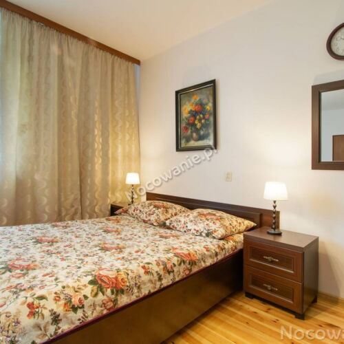 Erdgeschosses Vierbettzimmer mit Eigener Küche