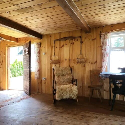 Chalet for 8 Persons with Shower and Garden