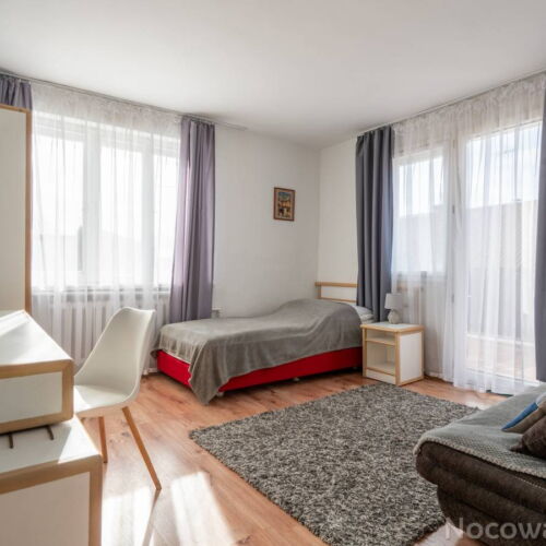 Pokój 3-osobowy z balkonem z prysznicem