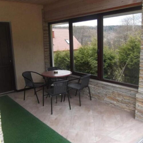 Apartament 6-osobowy z prysznicem z dostępem do ogrodu z 2 pomieszczeniami sypialnianymi