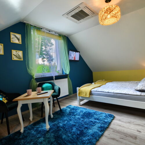 Mountain View Whole House Chalet for 8 Persons