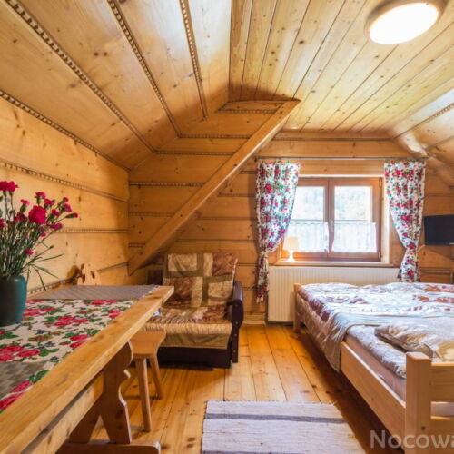 Mountain View Quadruple Room with Shower