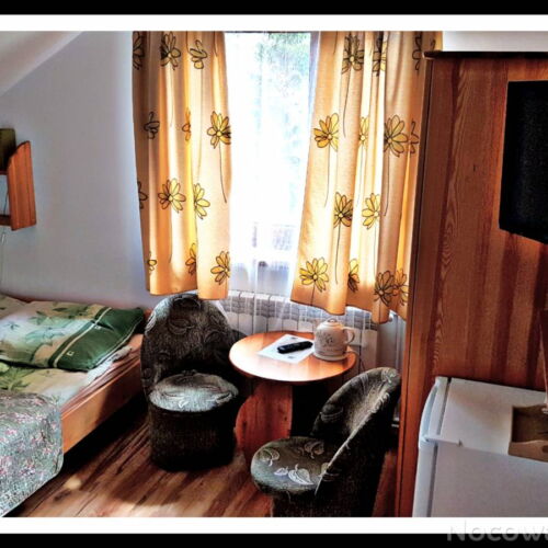 Camera dubla economy cu duș