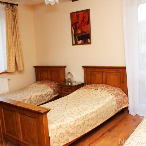 Pokój 4-osobowy z dostępem do ogrodu z prysznicem