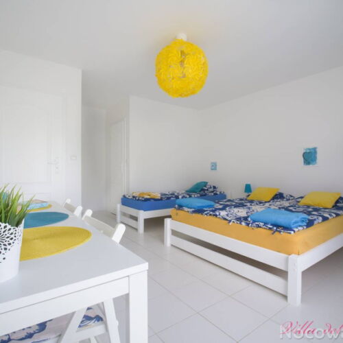 Pokoj s balkónem s koupelnou pro 3 os.