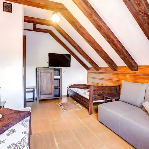 Pokój 6-osobowy Family z balkonem