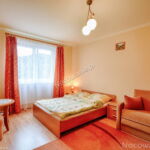 Zuhanyzós kétágyas szoba