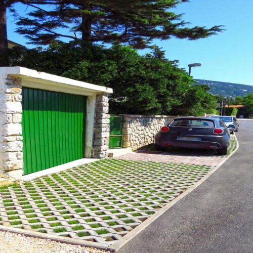 Apartament romantica la parter cu 1 camera pentru 2 pers.