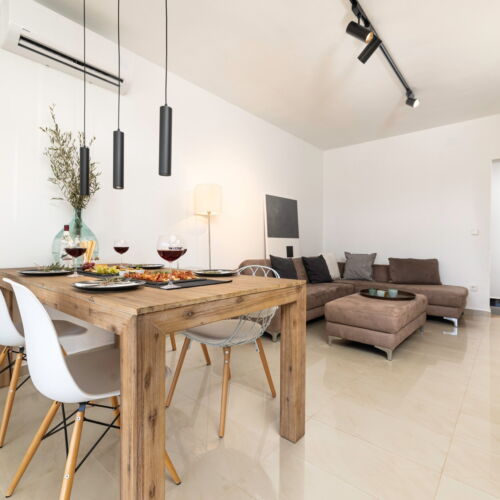 Whole House Barrier Free Villa for 7 Persons