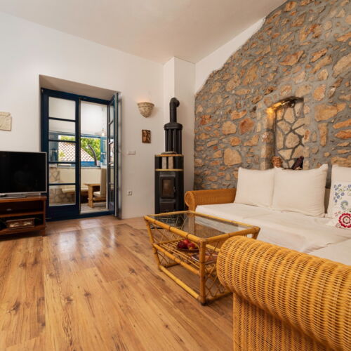 Whole House Family Villa for 10 Persons