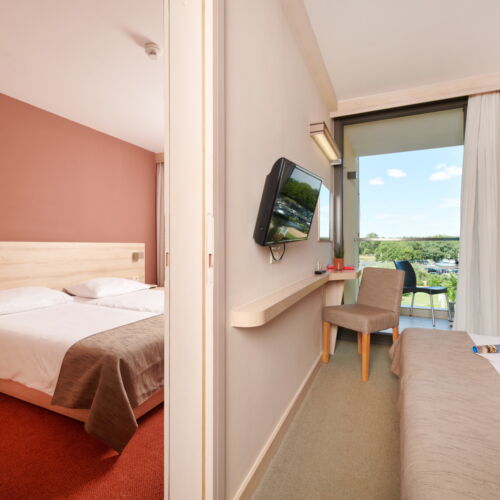 Pokój 4-osobowy Classic po stronie parku