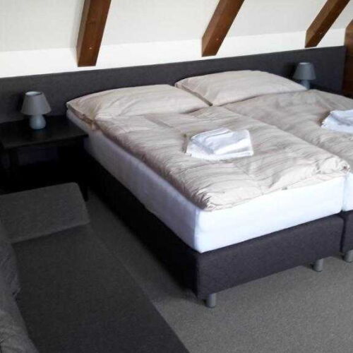 Komfort Dreibettzimmer mit Dusche