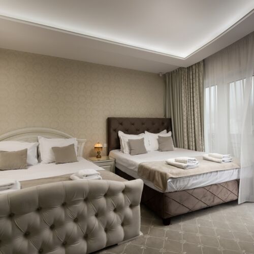 Suita standard cu balcon cu 1 camera pentru 4 pers.