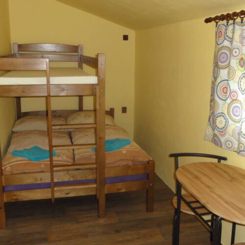 Pokoj s manželskou postelí (s možností přistýlky)