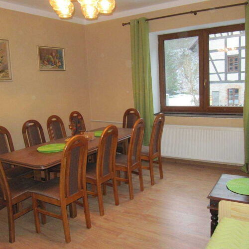 Rekreační dům (jako celek) se sprchou s privátní koupelnou mimo apartmán pro 9 os. (s možností přistýlky)