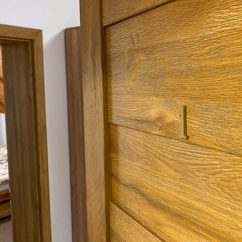 Pokój 4-osobowy z prysznicem ze wspólnym aneksem kuchennym (możliwa dostawka)