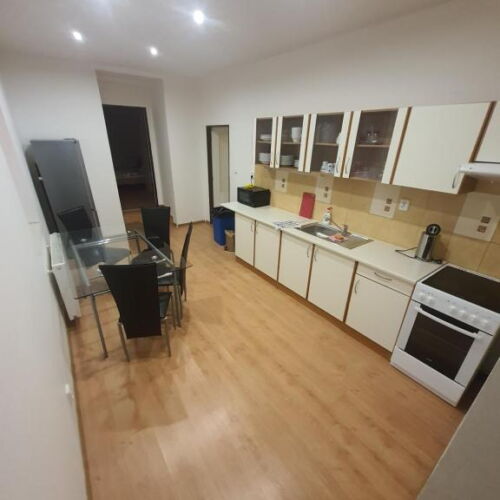 Apartman se sprchou s vlastní kuchyní pro 7 os.