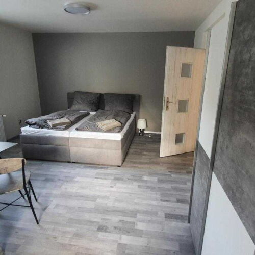 Apartman se sprchou s vlastní kuchyní pro 10 os.