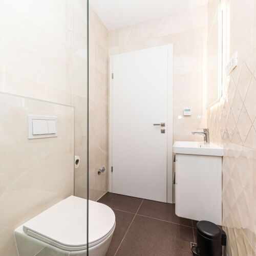 Apartament pentru 6 pers. (se inchirieaza doar integral)