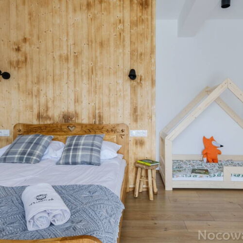 Apartament cu balcon cu vedere spre grădină cu 2 camere pentru 4 pers.