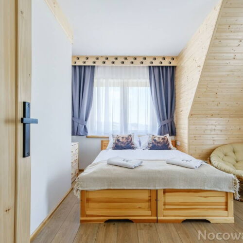 Apartament standard cu balcon cu 2 camere pentru 4 pers.