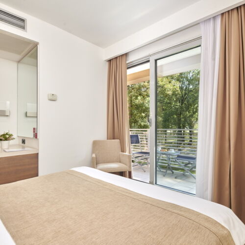 Camera twin classic cu balcon