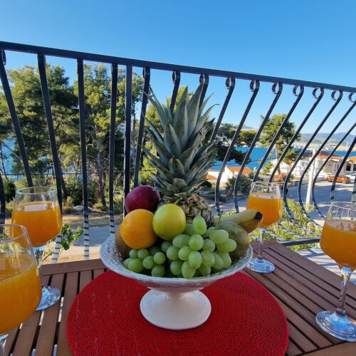 Deluxe Sea View 3-Room Apartment for 6 Persons