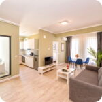 Standard 2-Zimmer-Apartment für 4 Personen Tiefparterre