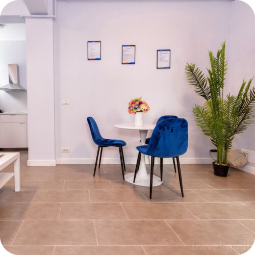 Apartament la demisol d704 cu 2 camere pentru 4 pers.