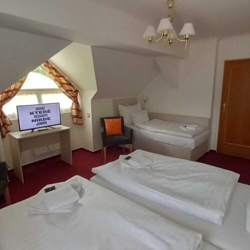 Třílůžkový pokoj STANDART č. 204