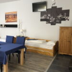 1-Zimmer-Apartment für 4 Personen Parterre mit Eigener Küche (Zusatzbett möglich)