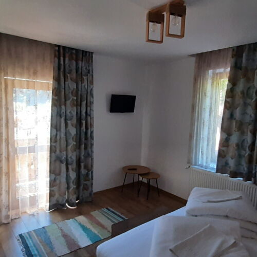 Pokoj s terasou  s manželskou postelí