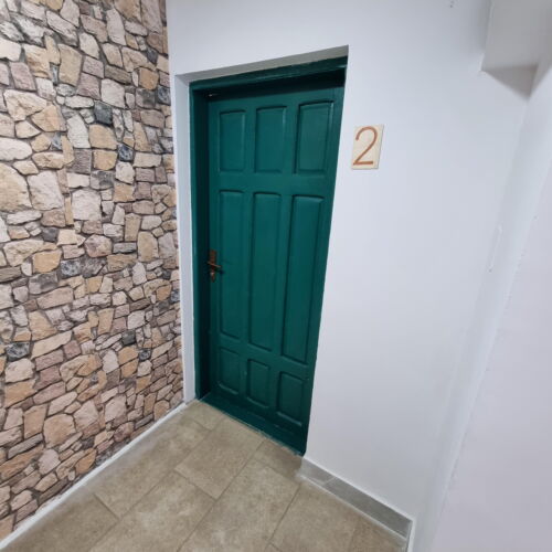 Camera tripla family la parter