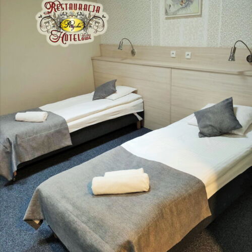 Pokój 2-osobowy na piętrze z klimatyzacją (możliwa dostawka)