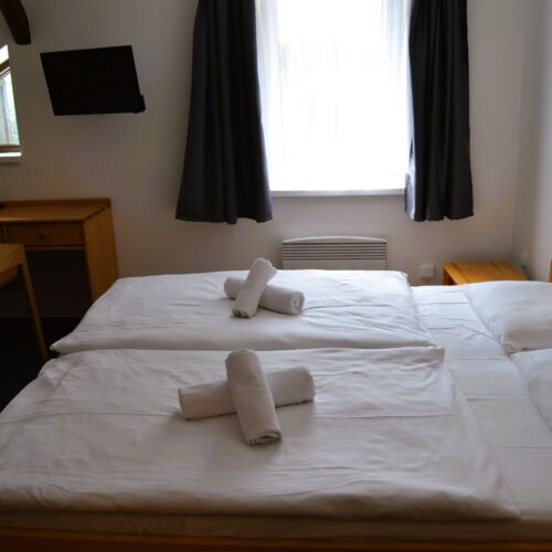 Standard Quadruple Room with LCD/Plasma TV