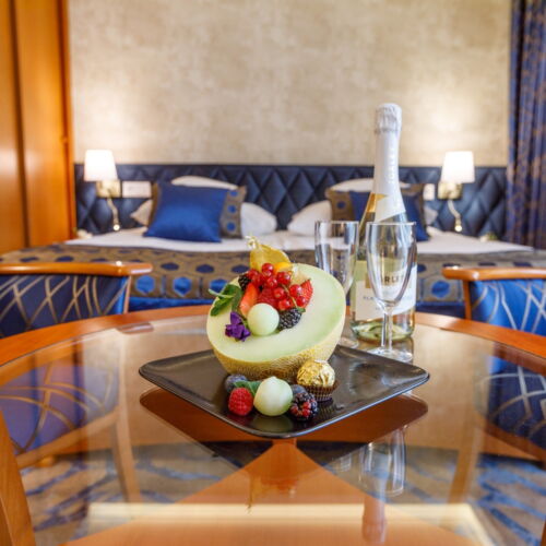 Camera dubla superior cu balcon