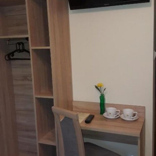 Camera twin la etaj cu vedere spre gradina