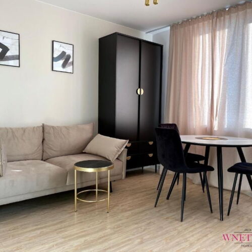 Apartament 2-osobowy na piętrze Standard Plus z 1 pomieszczeniem sypialnianym