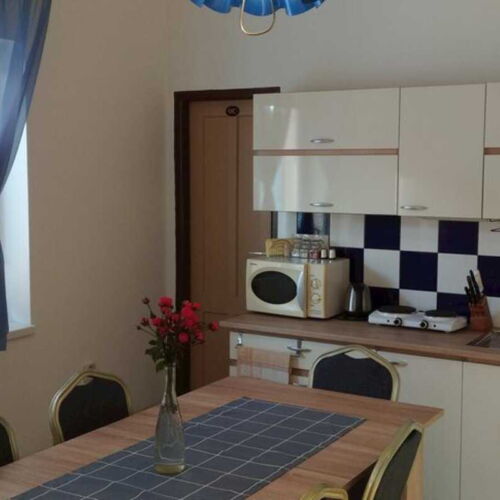 Holiday Home for 8 Persons with Shower and Kitchen